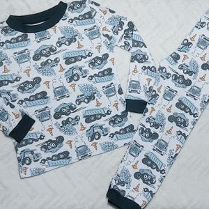 💥25% off 2+ items💥Dump Truck pajamas 3T